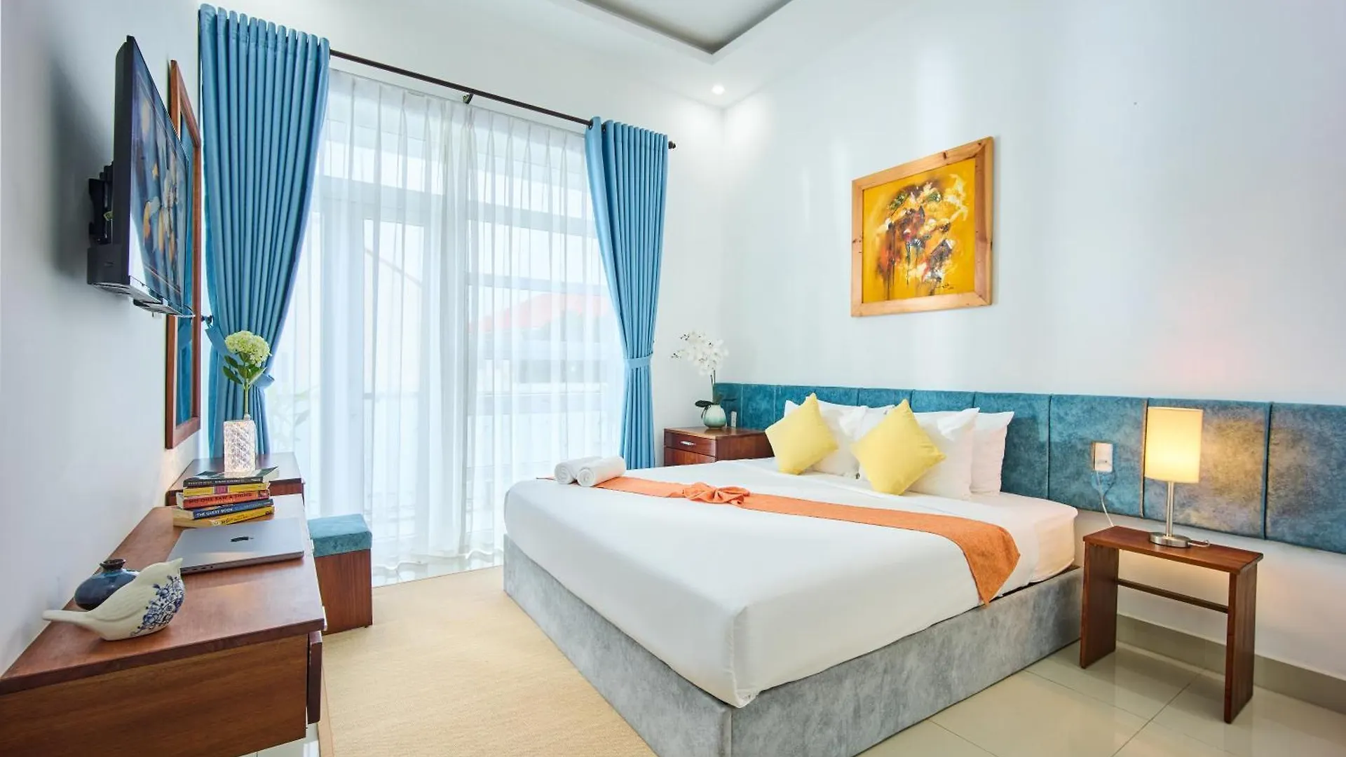 Nelly Villa Hoi An